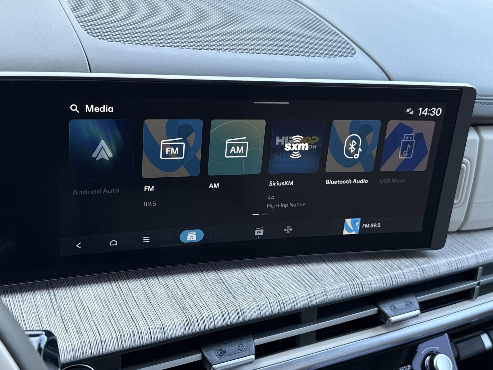 Used 2025 Hyundai Santa Fe Calligraphy image 18