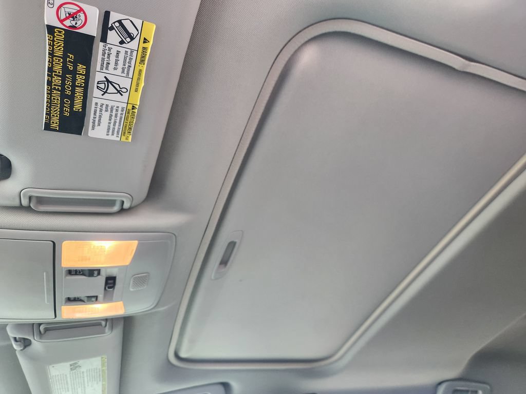 Used 2018 Toyota RAV4 XLE FWD image 26
