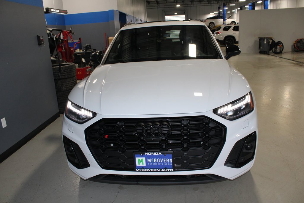Used 2024 Audi SQ5 Prestige image 3