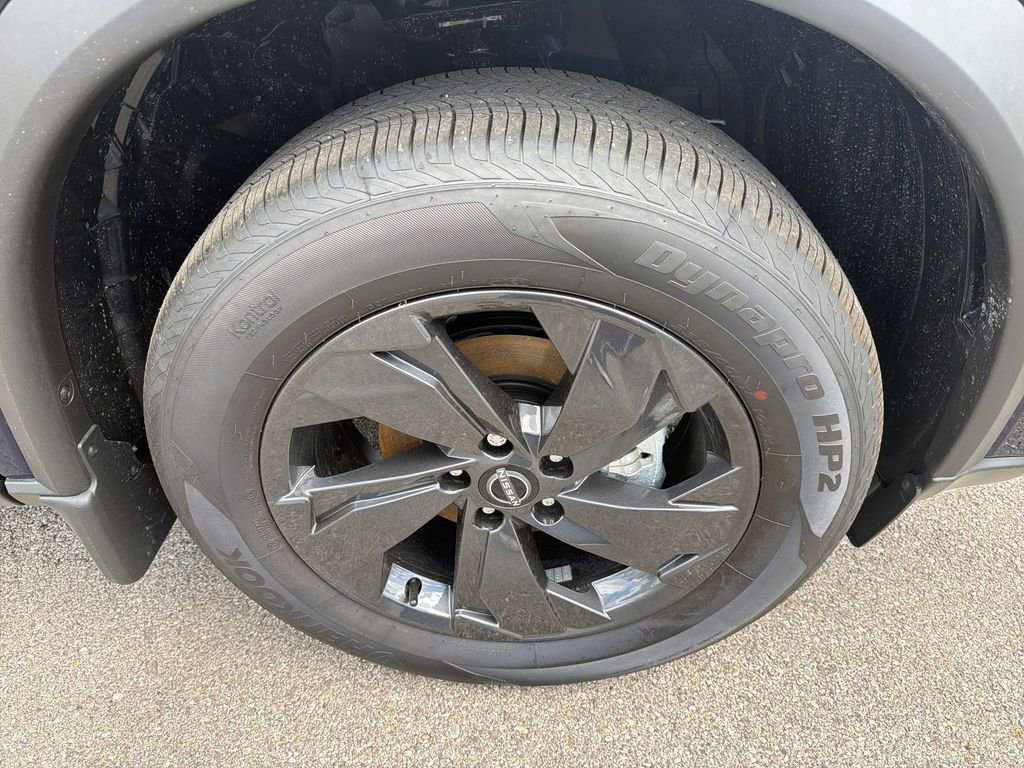 New 2026 Nissan Rogue SV w/ Cold Weather Package AWD/4WD image 14