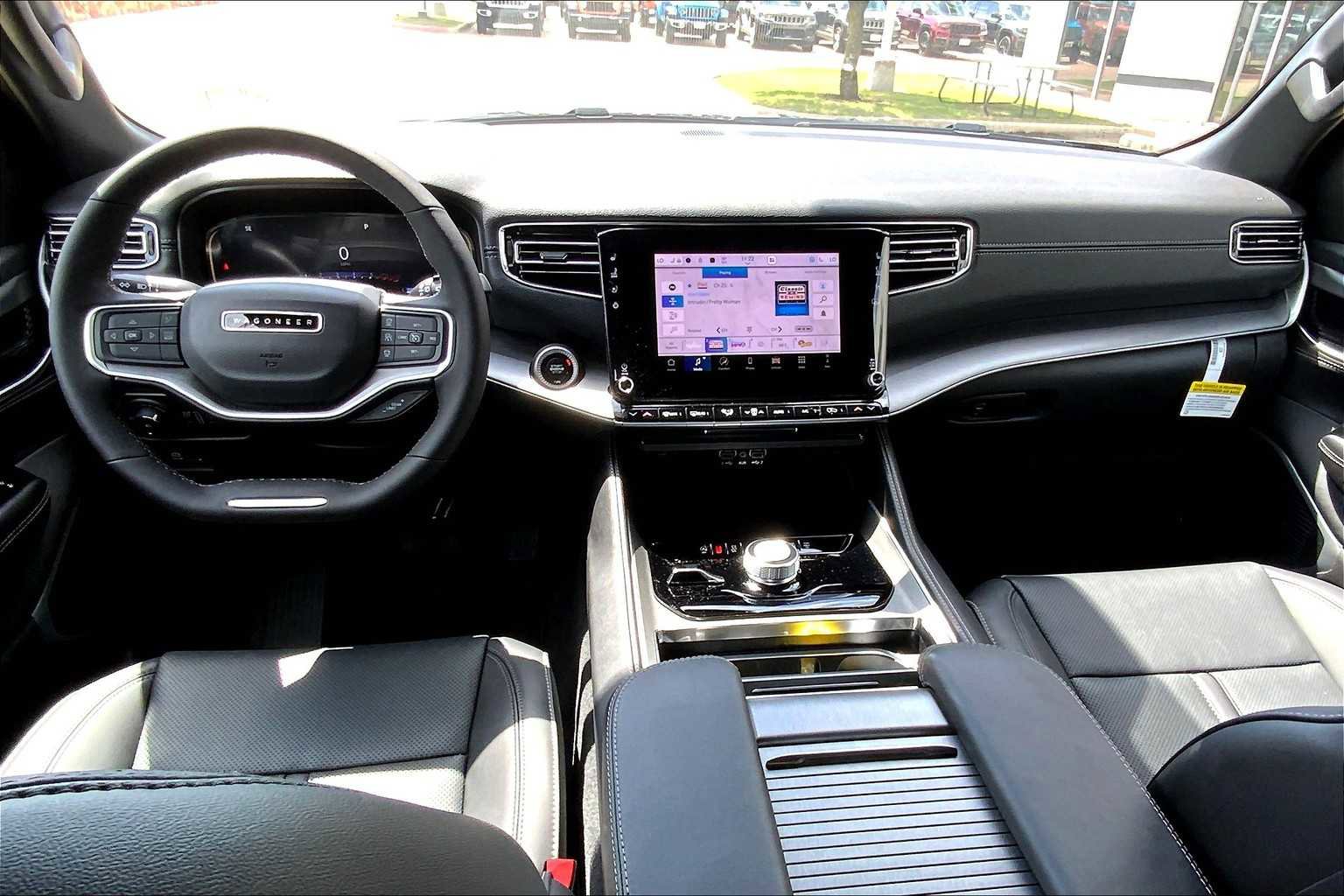 New 2025 Jeep Wagoneer 4WD w/ Convenience Group I image 5