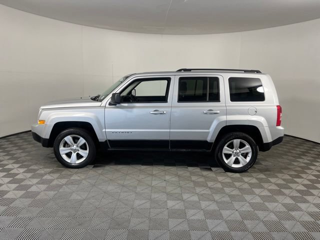 Used 2011 Jeep Patriot Latitude AWD/4WD image 4