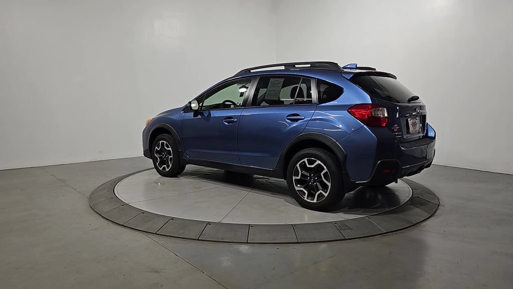 Used 2016 Subaru Crosstrek 2.0i Limited AWD/4WD image 3