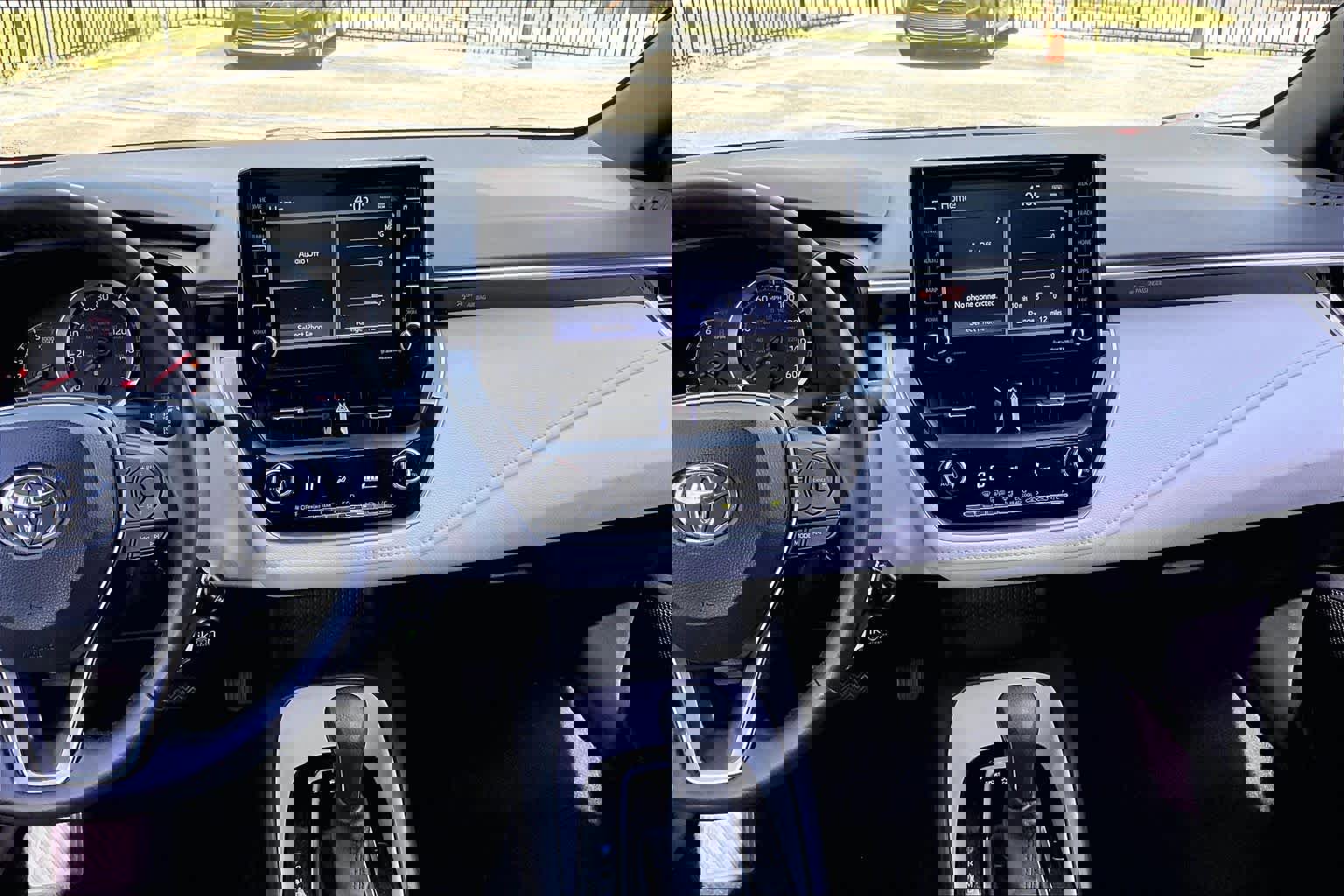 Used 2021 Toyota Corolla SE image 7