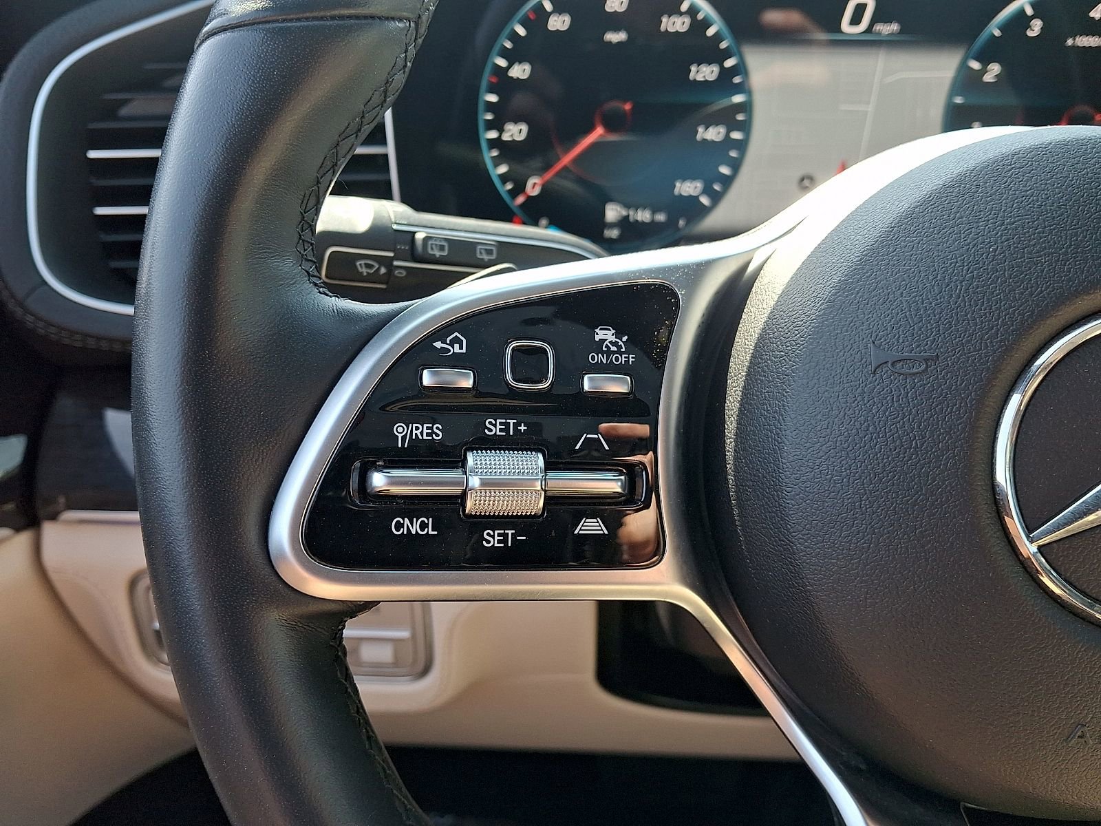 Certified 2023 Mercedes-Benz GLE 450 4MATIC image 22