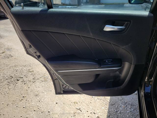 Used 2022 Dodge Charger SXT RWD image 12