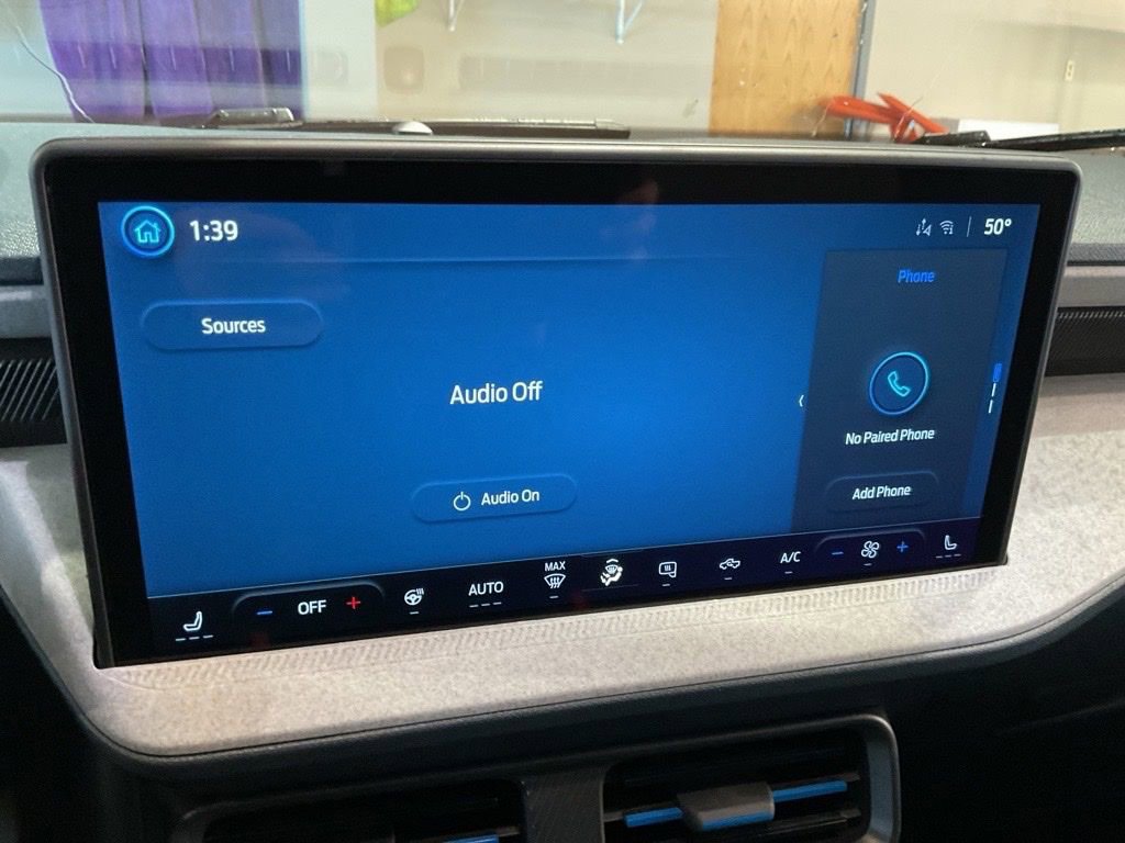 New 2026 Ford Maverick XLT w/ XLT Luxury Package AWD/4WD image 17