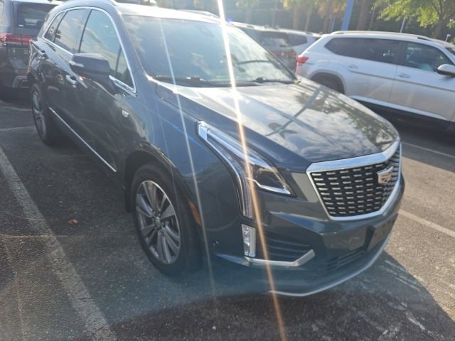 Used 2021 Cadillac XT5 Premium Luxury w/ Platinum Package AWD/4WD image 3
