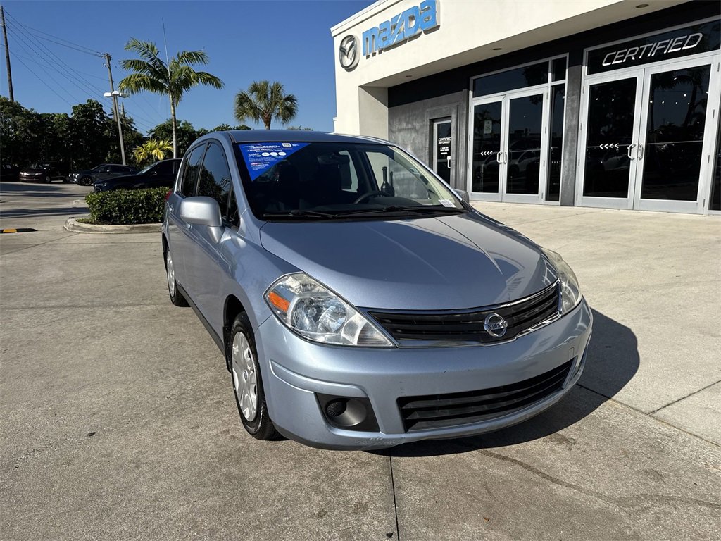 Used 2011 Nissan Versa 1.8 S w/ Plus Pkg image 8
