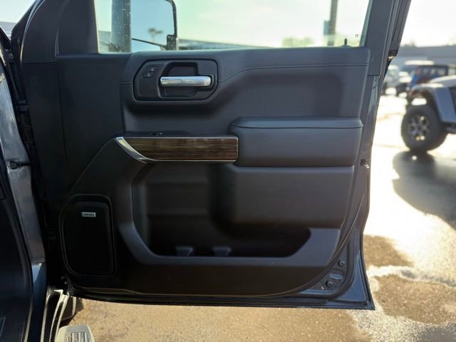 Used 2021 GMC Sierra 1500 Elevation w/ Preferred Package image 18