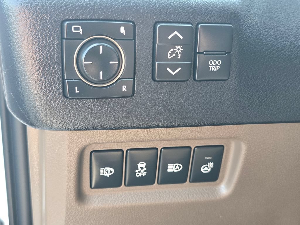 Used 2023 Lexus GX 460 Premium w/ Premium Package AWD/4WD image 21
