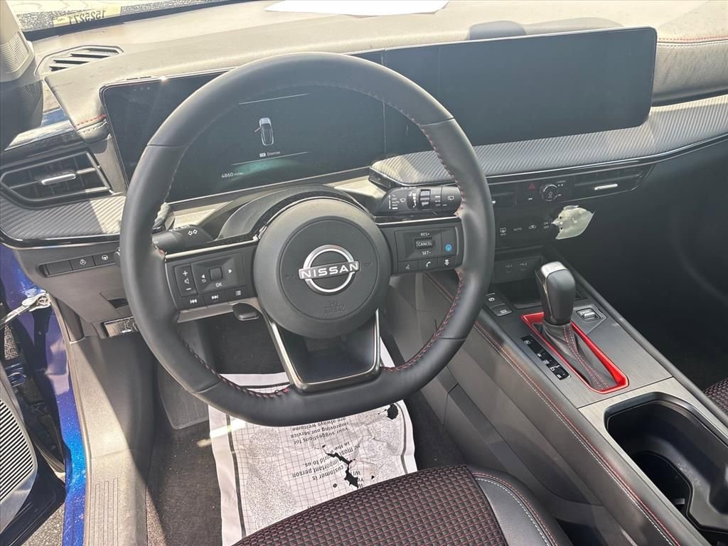 Used 2025 Nissan Kicks SR w/ SR Premium Package FWD image 20