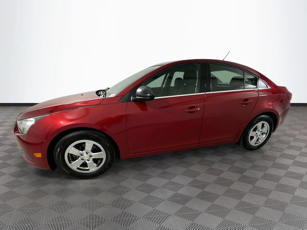 Used 2014 Chevrolet Cruze LT FWD image 4