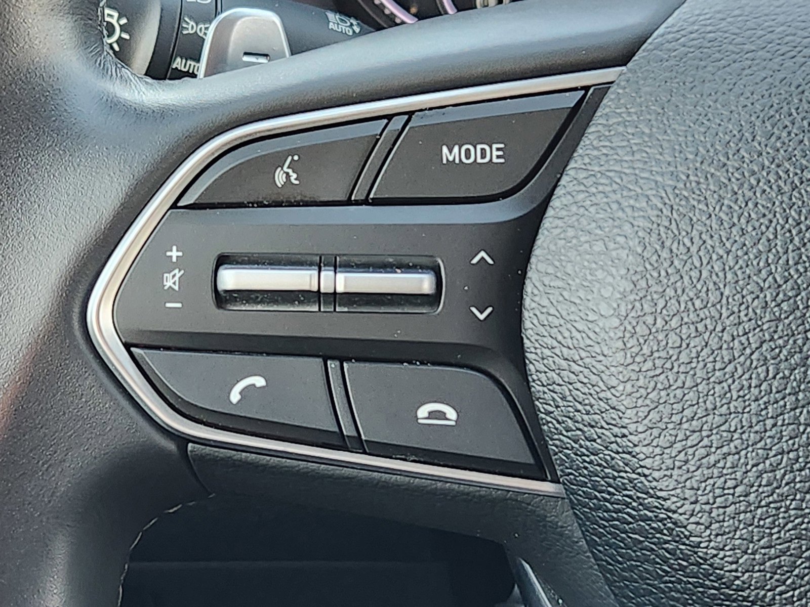 Used 2023 Hyundai Santa Fe SEL image 16