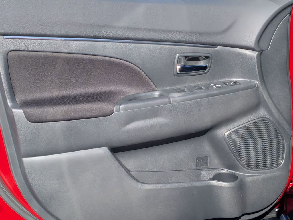 New 2025 Mitsubishi Outlander Sport LE image 13