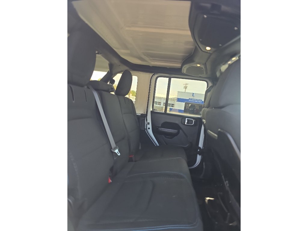 Used 2024 Jeep Wrangler Unlimited Rubicon 4xe AWD/4WD image 12