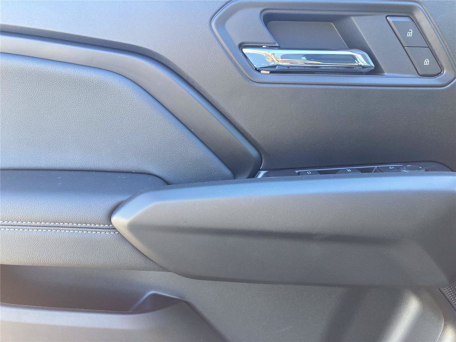 New 2026 GMC Canyon Elevation w/ Convenience Package RWD image 27
