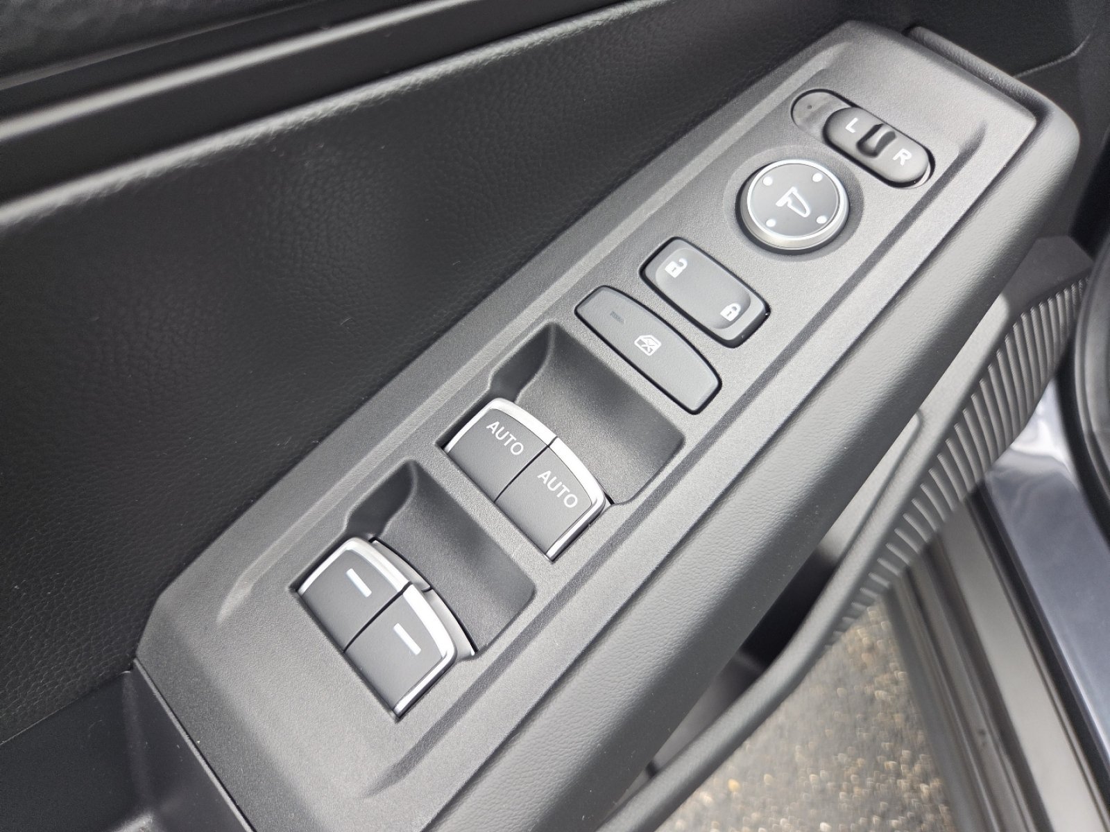 Certified 2025 Honda Accord LX image 26