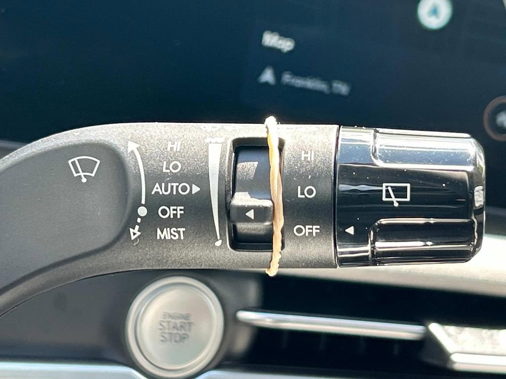 New 2025 Hyundai Tucson Limited FWD image 33
