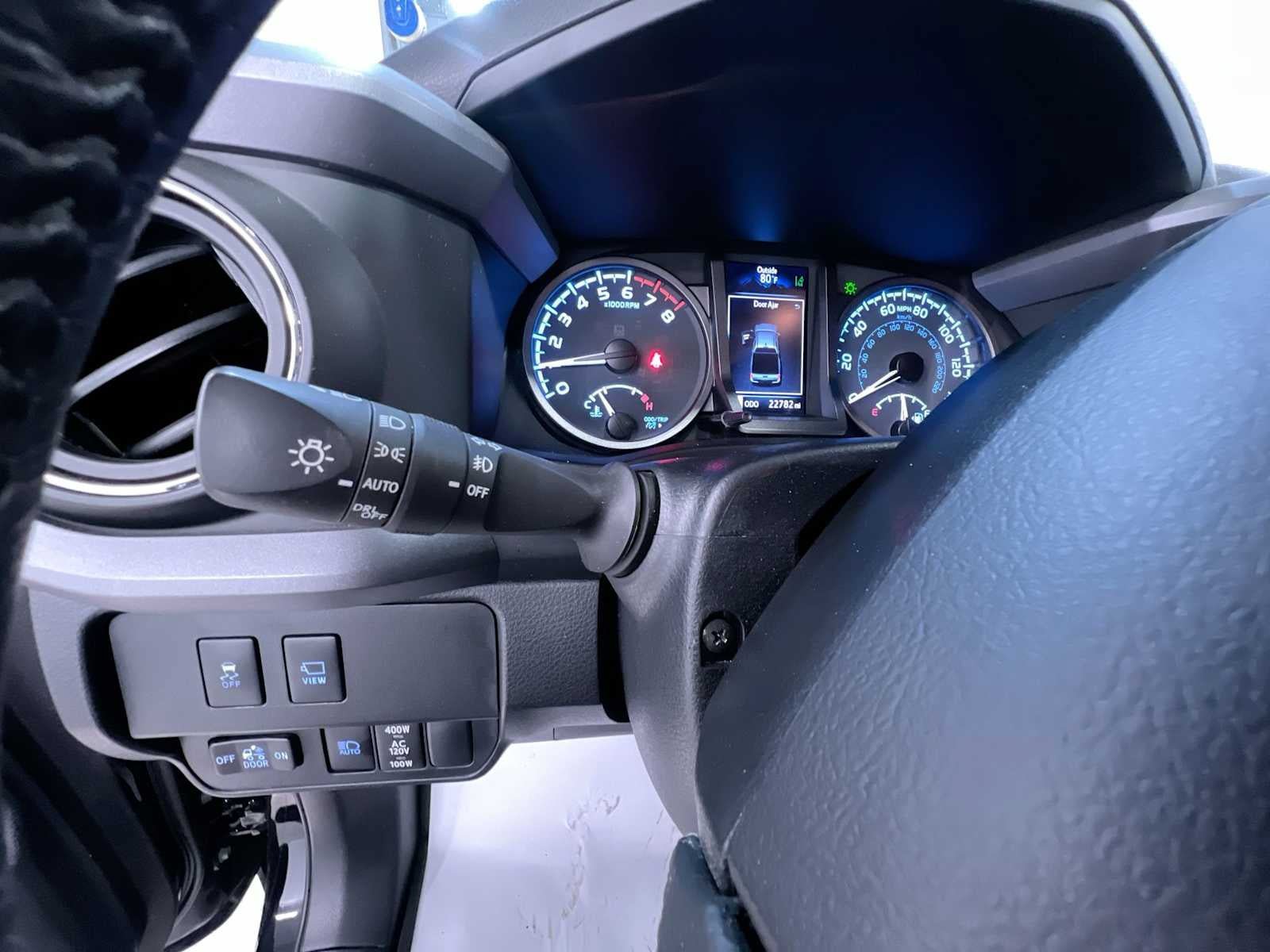 Used 2023 Toyota Tacoma TRD Off-Road w/ Advanced Technology Package AWD/4WD image 18