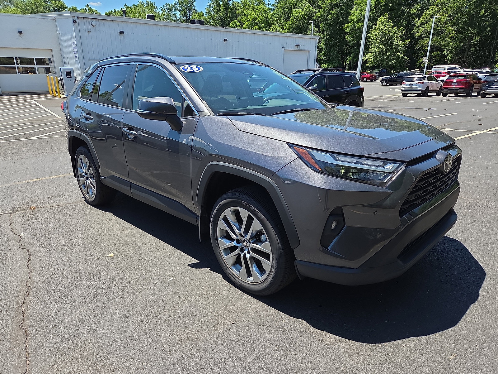 Used 2023 Toyota RAV4 XLE Premium AWD/4WD image 1