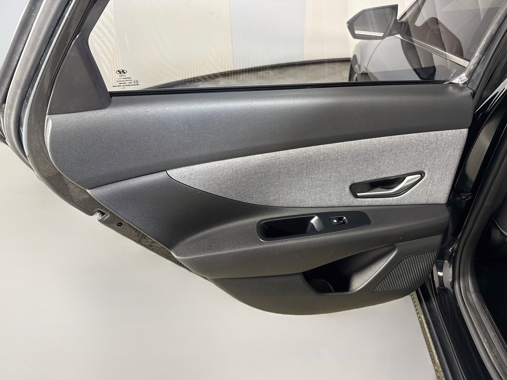 Used 2021 Hyundai Elantra Limited FWD image 26