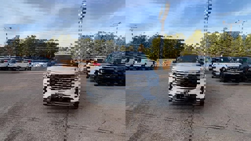 New 2026 Ford Explorer Active image 9