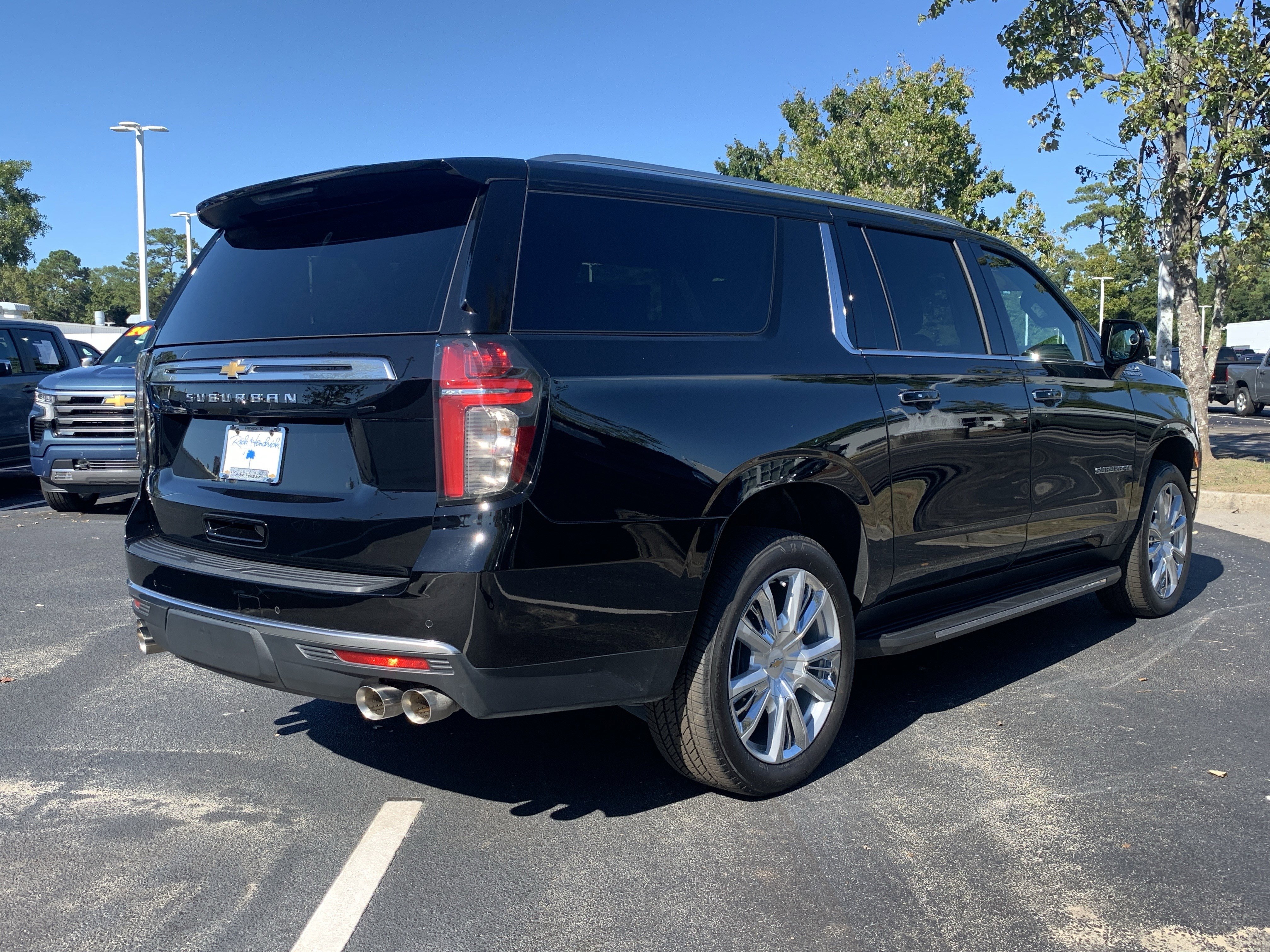 Certified 2024 Chevrolet Suburban High Country w/ Max Trailering Package image 16