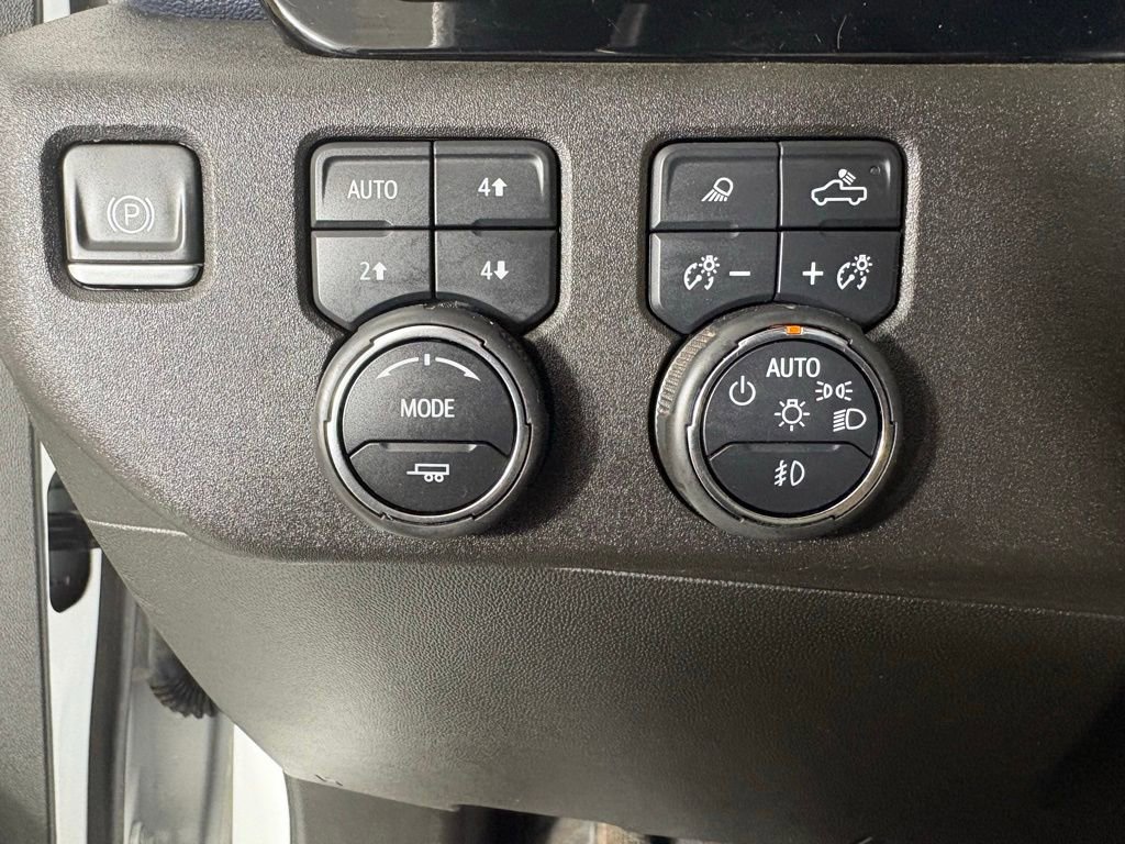 Used 2024 Chevrolet Silverado 3500 High Country w/ High Country Premium Package image 31