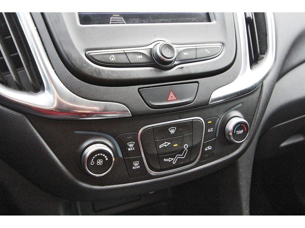 Used 2020 Chevrolet Equinox LT FWD image 25