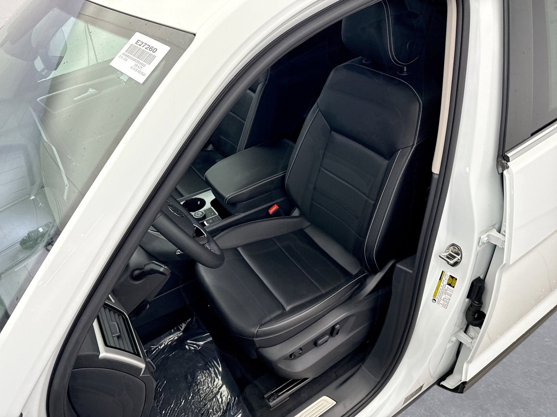 Used 2023 Volkswagen Atlas SE image 11