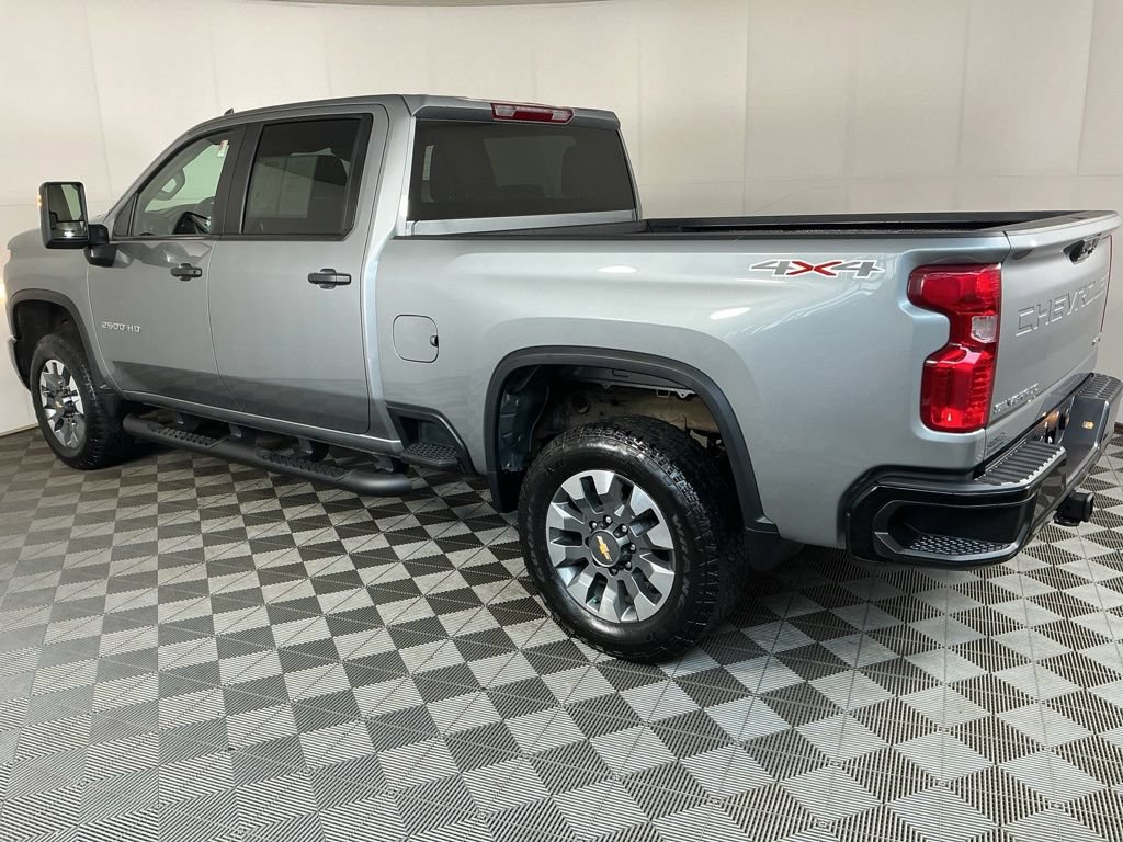 Used 2024 Chevrolet Silverado 2500 Custom w/ Custom Convenience Package AWD/4WD image 10