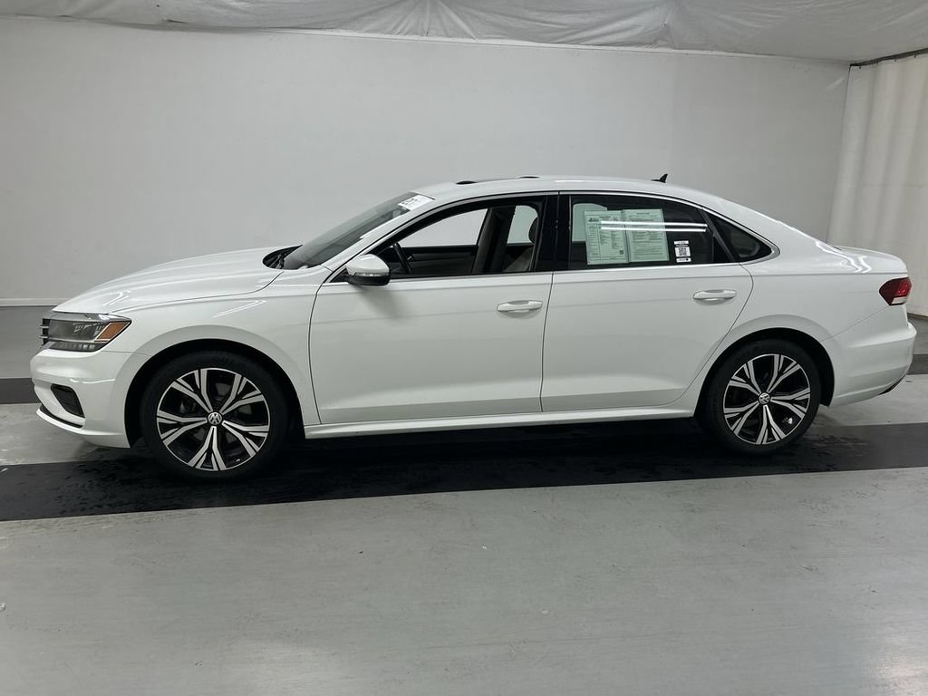 Used 2021 Volkswagen Passat 2.0T SE FWD image 6