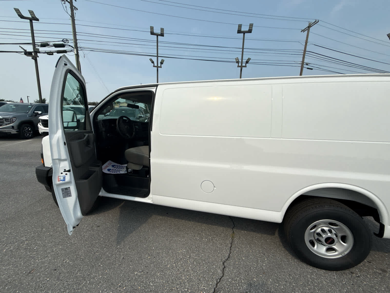 New 2026 GMC Savana 2500 w/ Driver Convenience Package RWD image 28