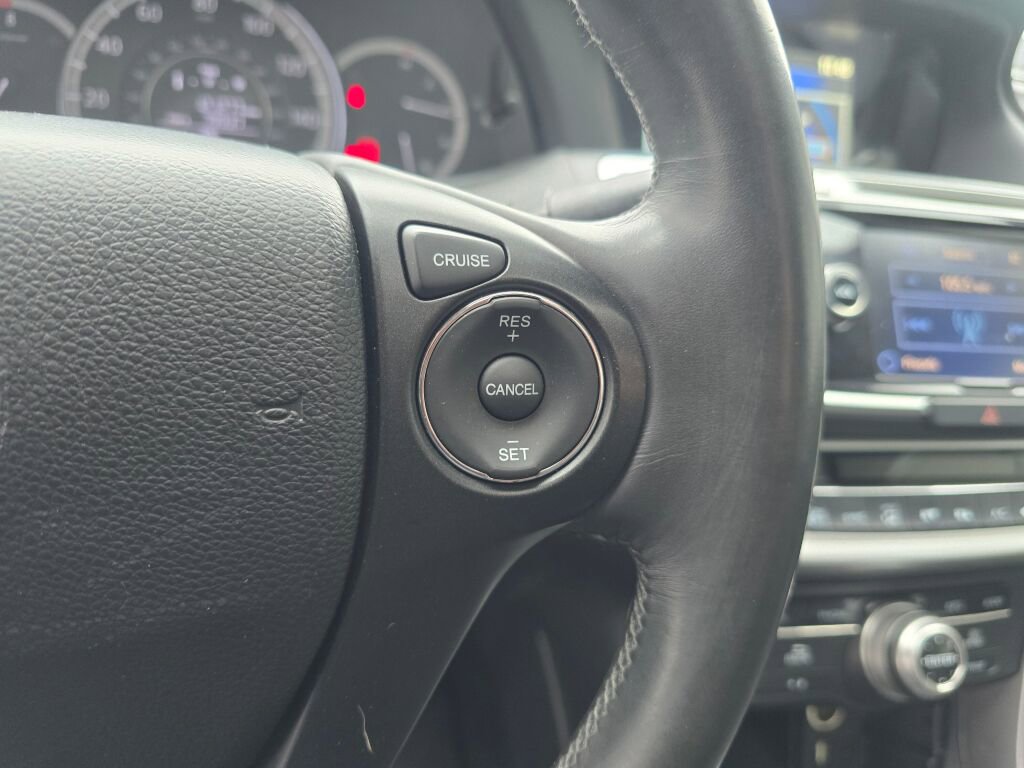 Used 2014 Honda Accord Touring image 24