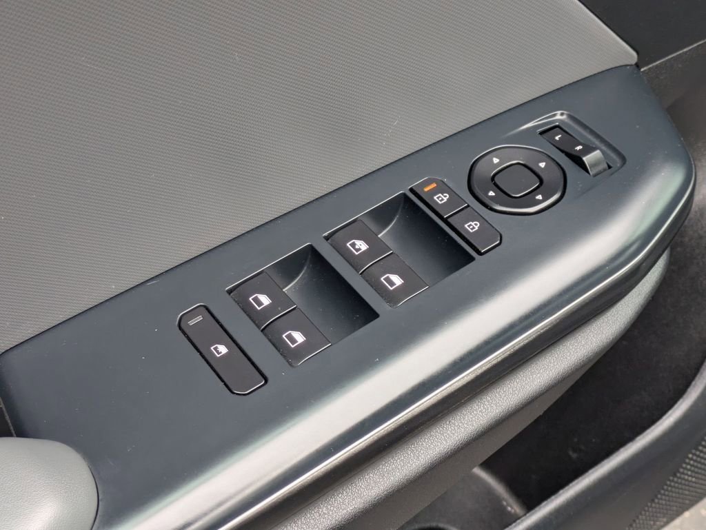 Used 2025 Kia K4 FWD image 15