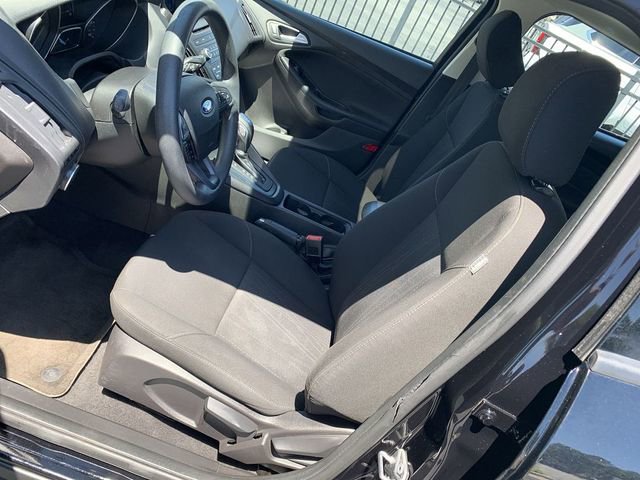 Used 2016 Ford Focus SE FWD image 18