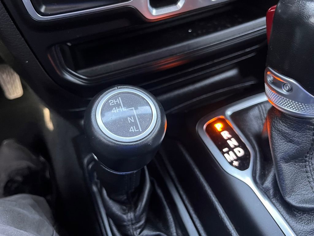 Used 2021 Jeep Wrangler Unlimited Sahara image 22