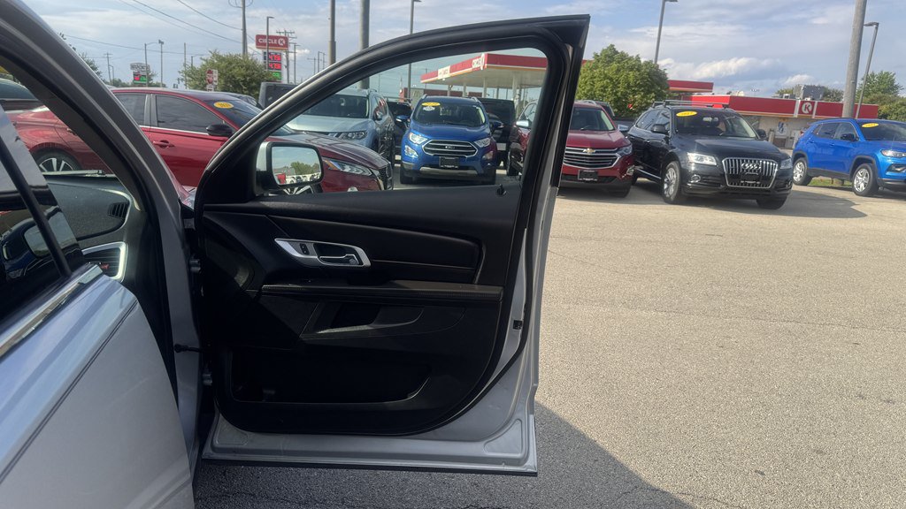Used 2017 GMC Terrain SLE FWD image 26