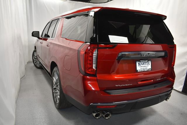 Used 2024 GMC Yukon XL Denali Ultimate AWD/4WD image 7