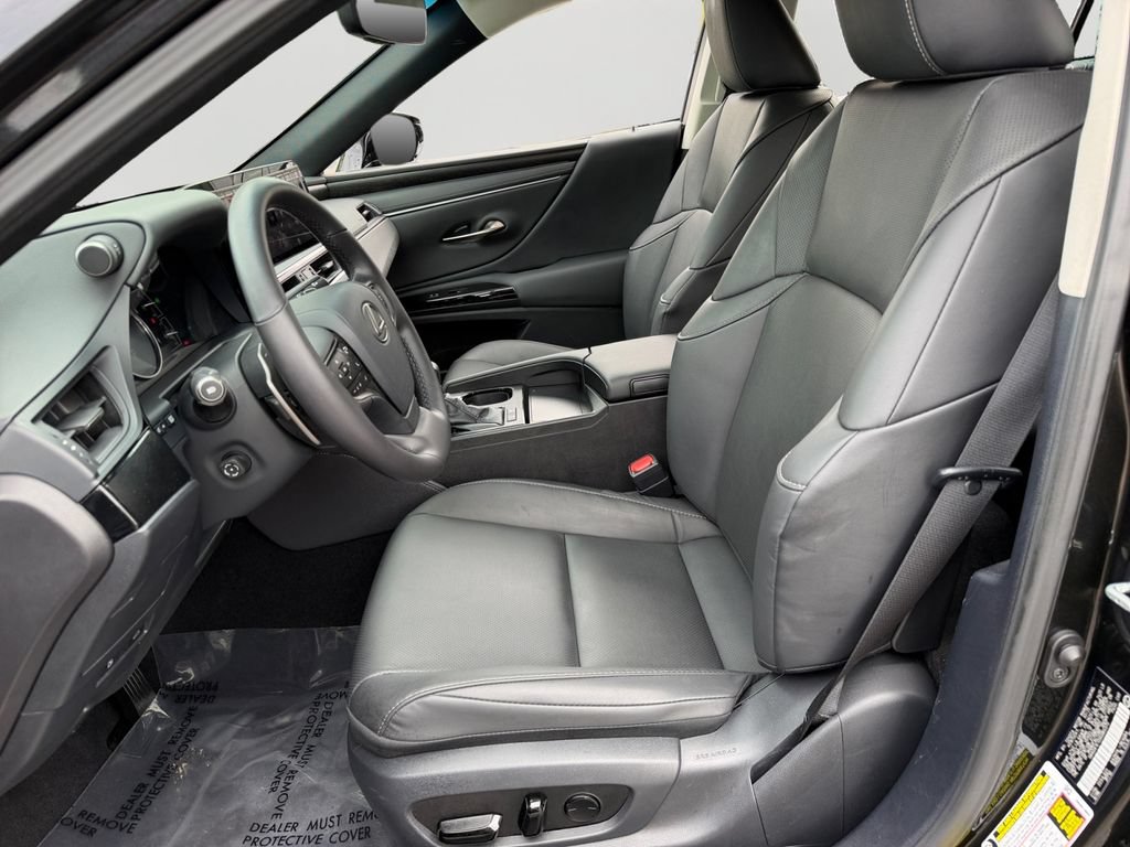 Certified 2025 Lexus ES 300h w/ Premium Package FWD image 15