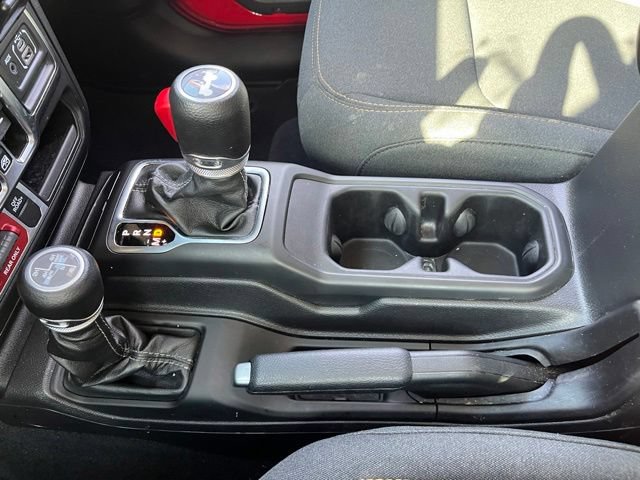 Used 2024 Jeep Wrangler Unlimited AWD/4WD image 22
