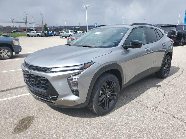 New 2026 Chevrolet Trax ACTIV w/ Sunroof Package image 2