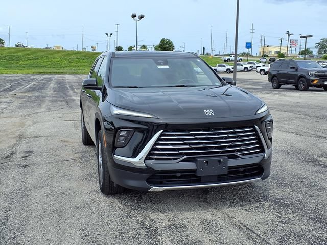 Used 2025 Buick Enclave Preferred AWD/4WD image 3