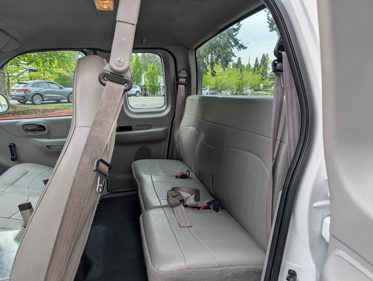 Used 1999 Ford F150 Lariat RWD image 9