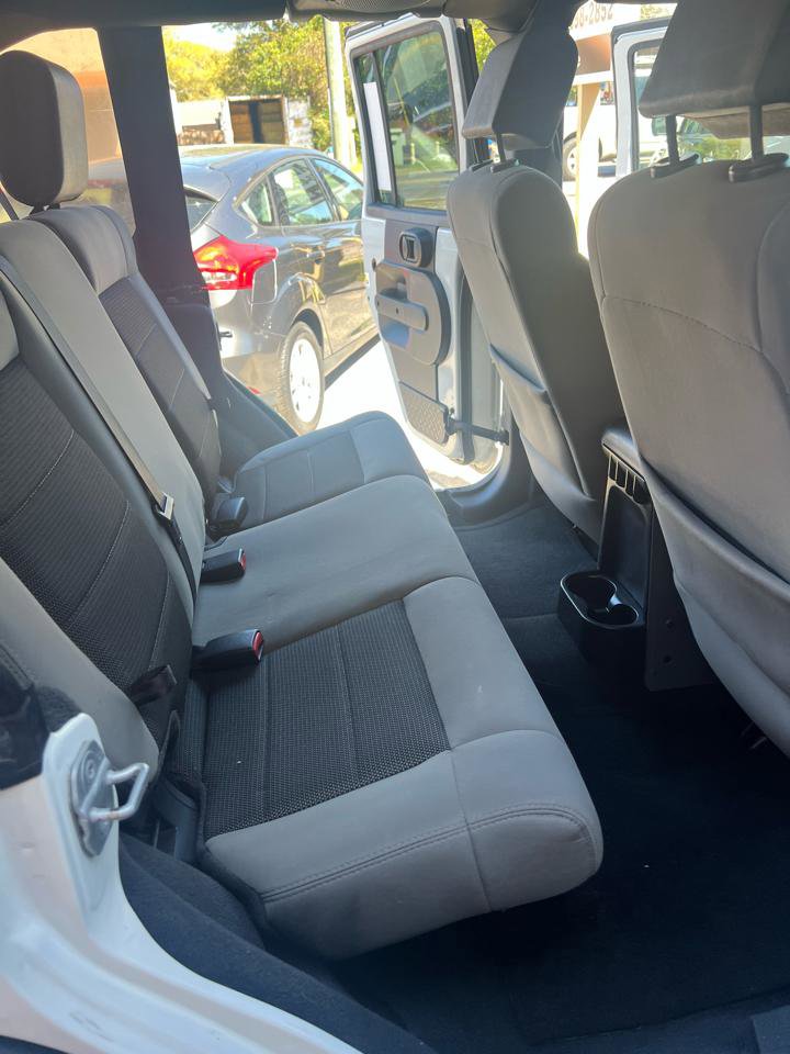 Used 2010 Jeep Wrangler Unlimited Sport image 7