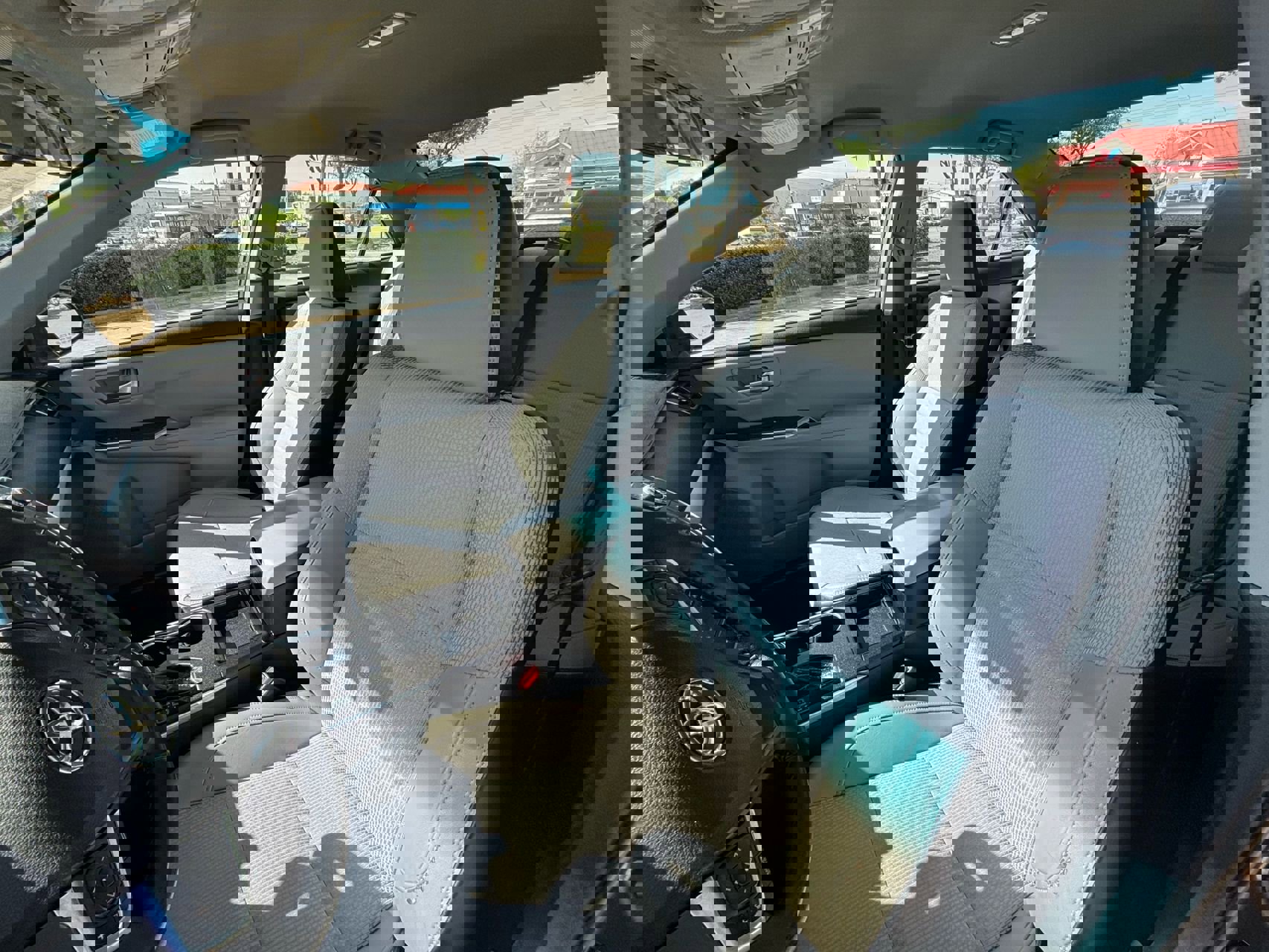 Used 2016 Toyota Camry SE image 14