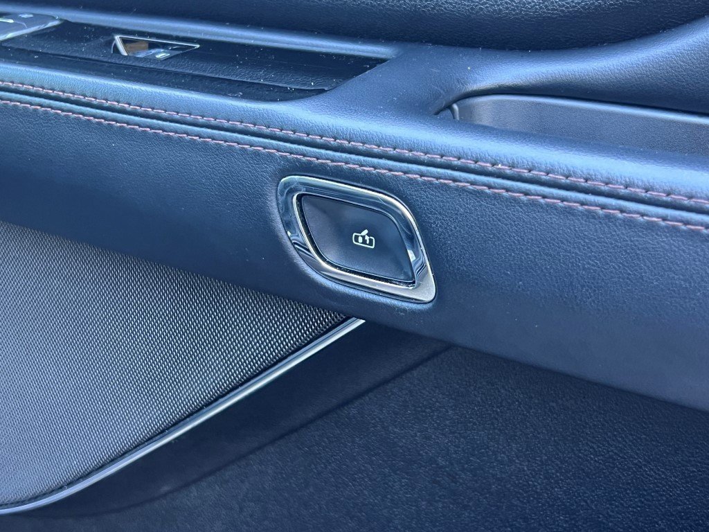 Certified 2022 Lincoln Aviator Reserve image 10