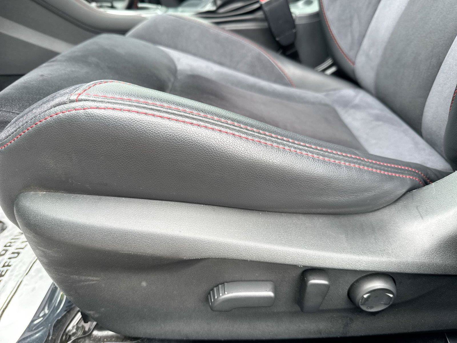 Used 2022 Subaru WRX Limited AWD/4WD image 4