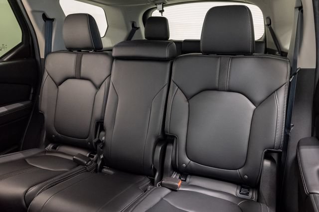 Used 2025 Honda Pilot EX-L image 23
